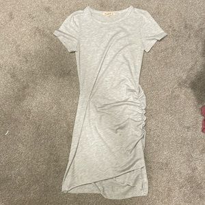 Light grey t-shirt dress. Sz XS.